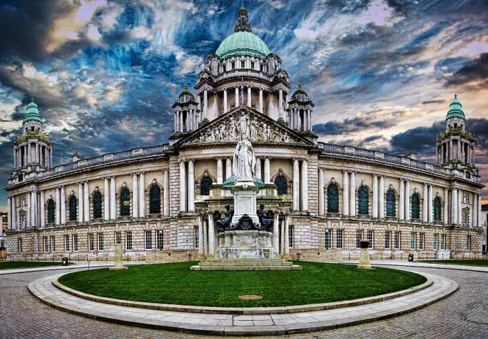 Belfast city hall ireland ie symbolic heart